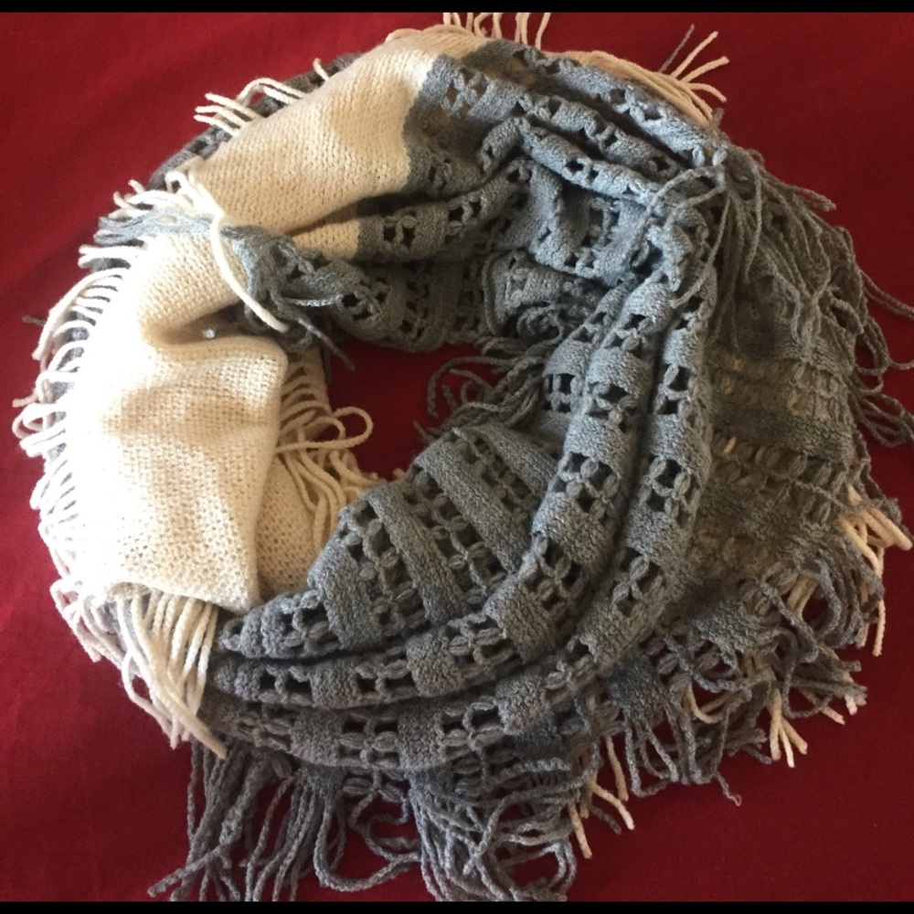Infinity scarf