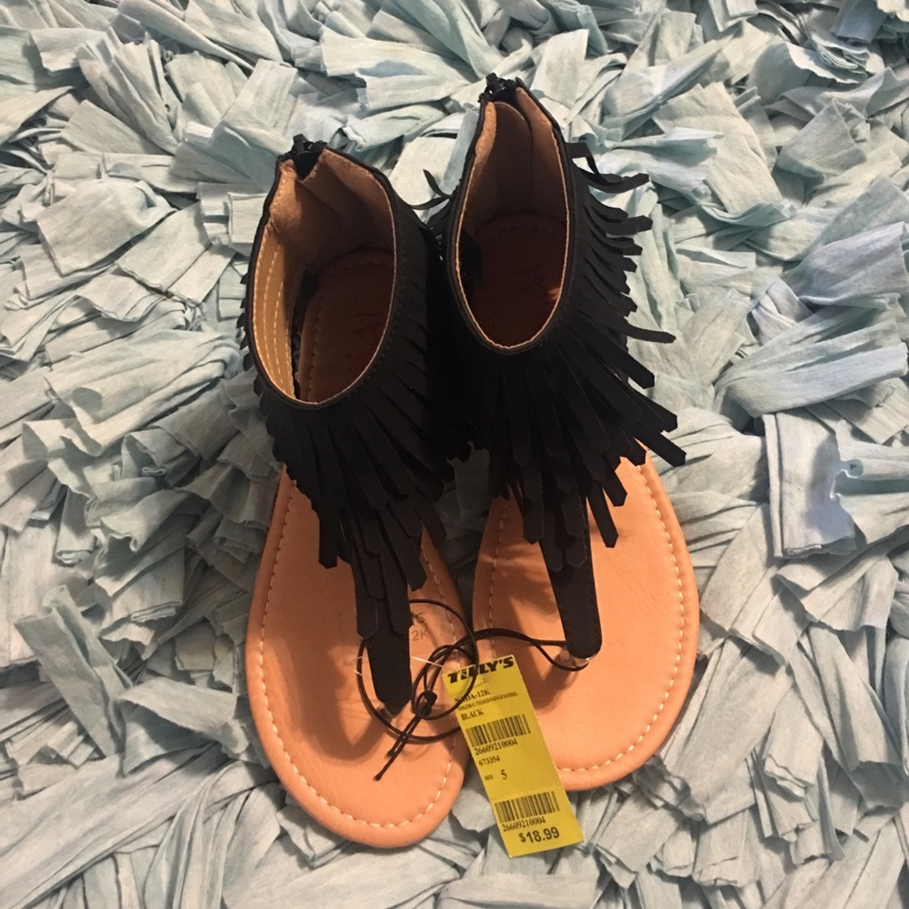 I❤️yokids Fringe Sandal