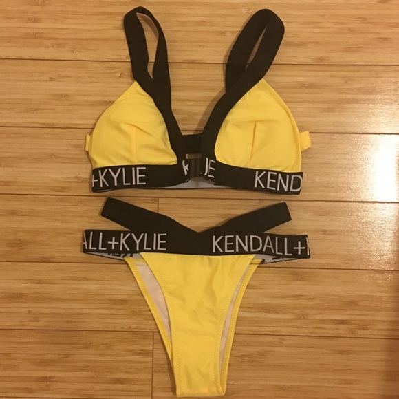 LAST ONE KENDALL+KYLIE BIKINI - Picture 4 of 4