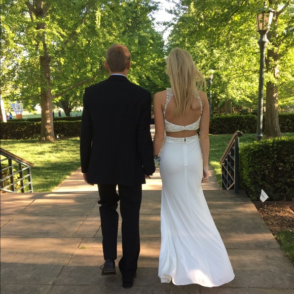 Two piece white formal/banquet dress! - Picture 3 of 4