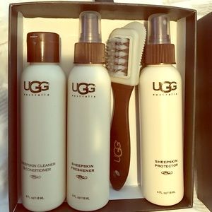 Ugg Sheepskin Care Kit