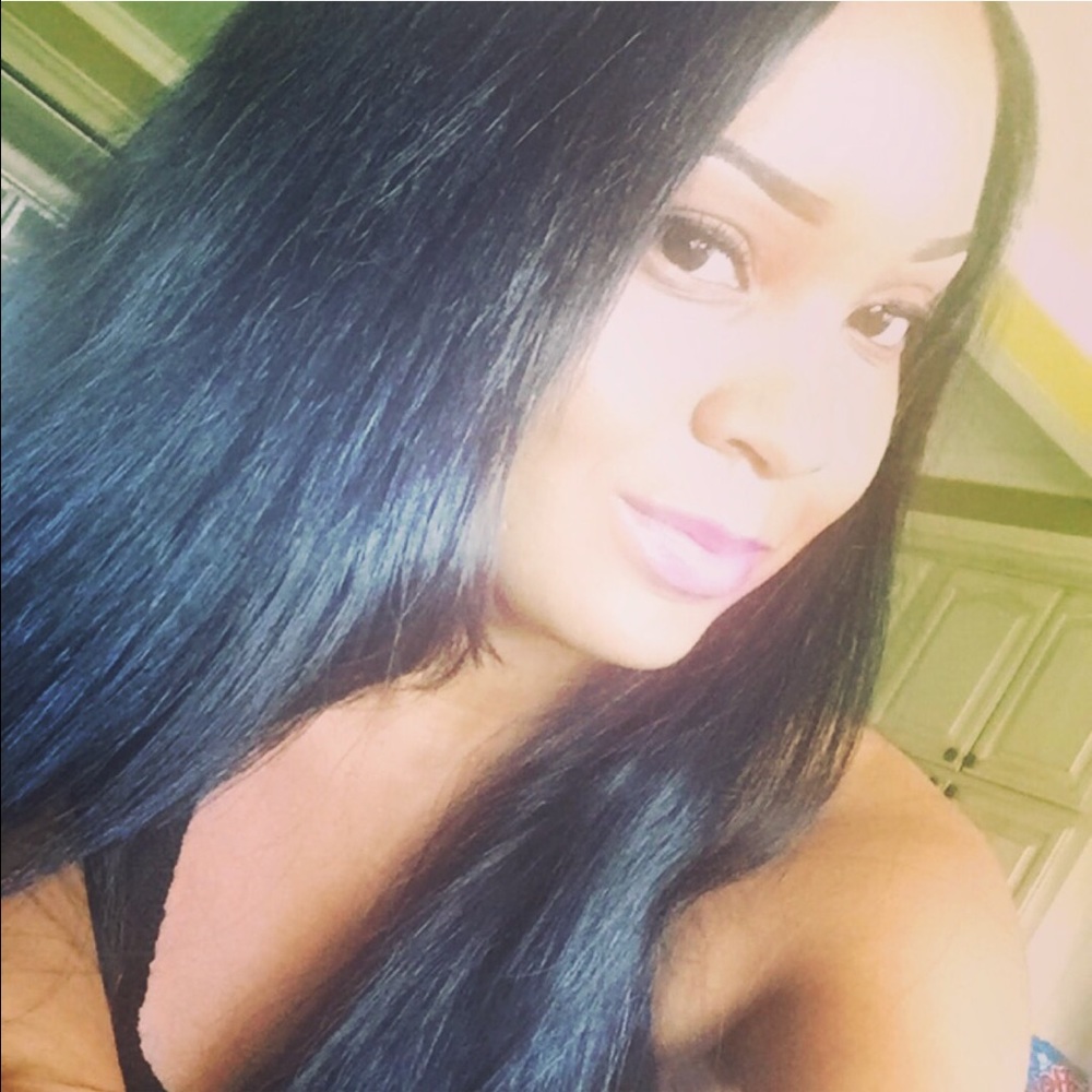 Meet your Posher, Vivian