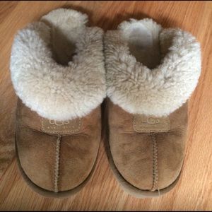 ugg dakota floral grunge womens chestnut ugg dakota floral grunge womens chestnut