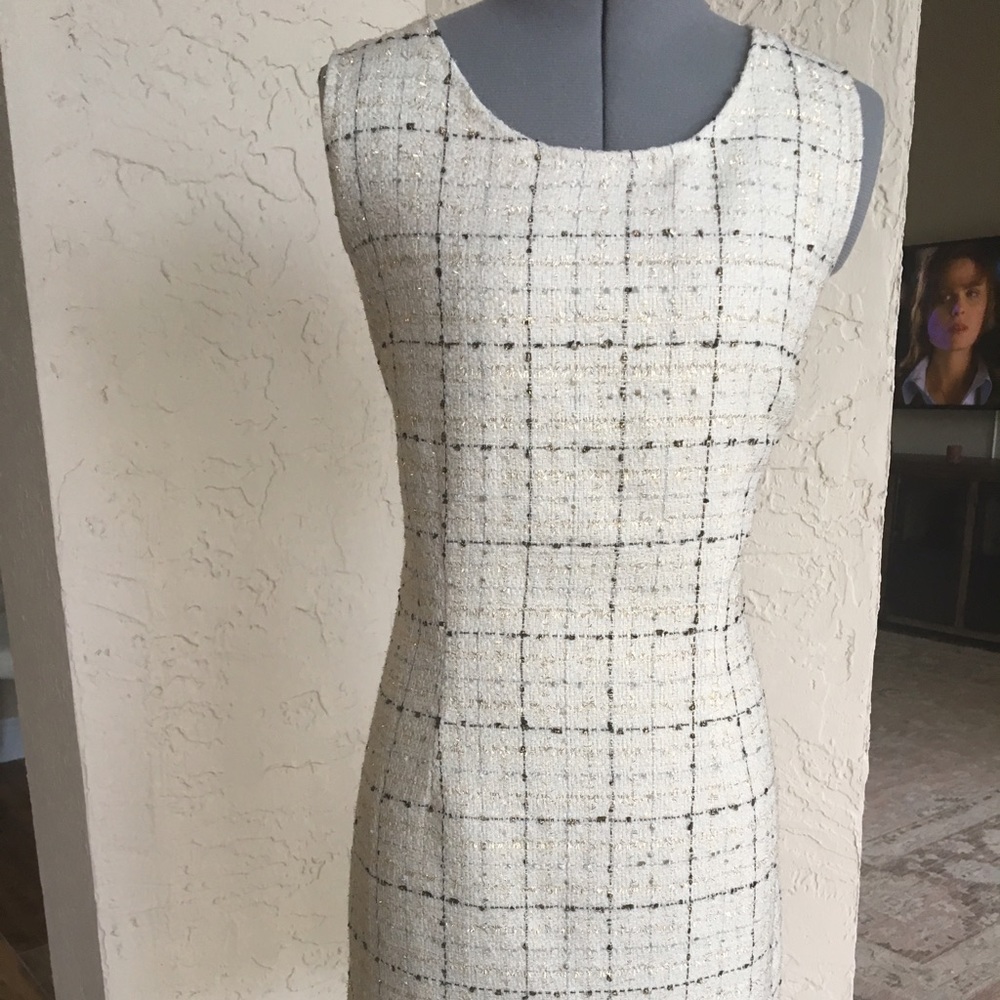 Marissa sleeveless shift dress