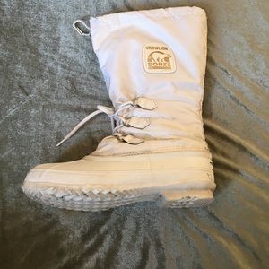Snow Lion Vintage Sorel