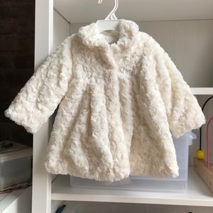 NWT 6-9 mos faux fur coat