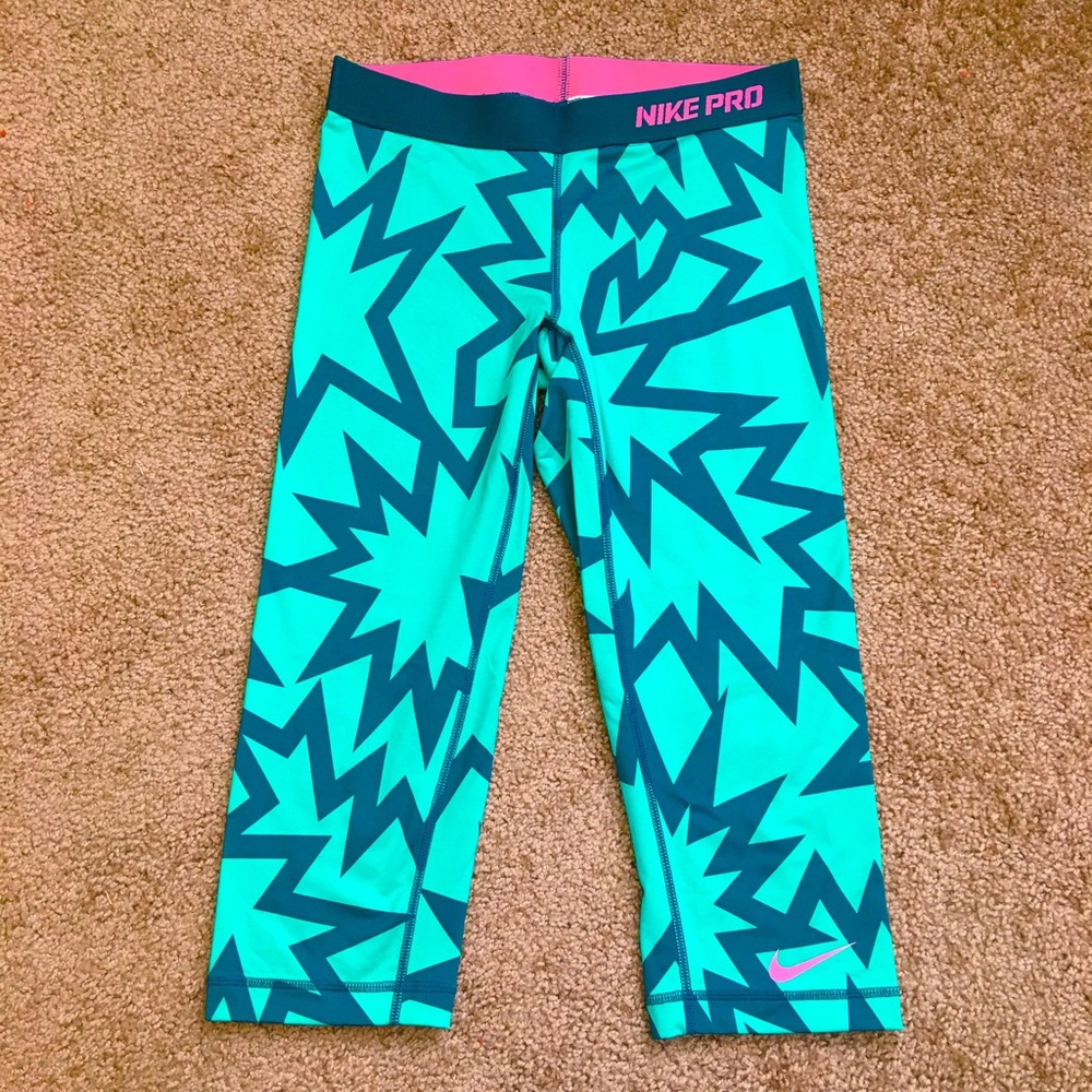 Nike Pro Dri-Fit Crop Fitness Leggings