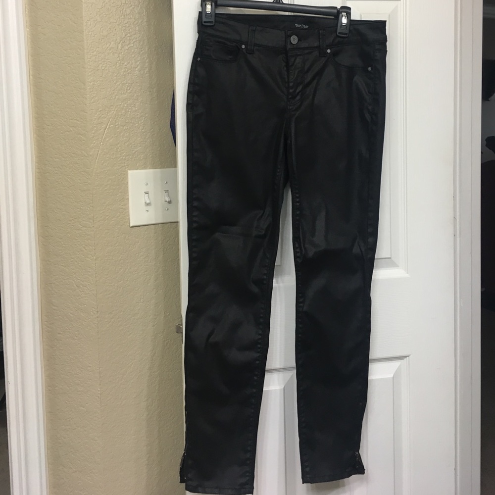 White House Black Market black Skimmer pants
