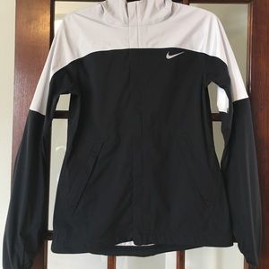 Nike Women's Shieldrunner 3M Flash Running Jacket