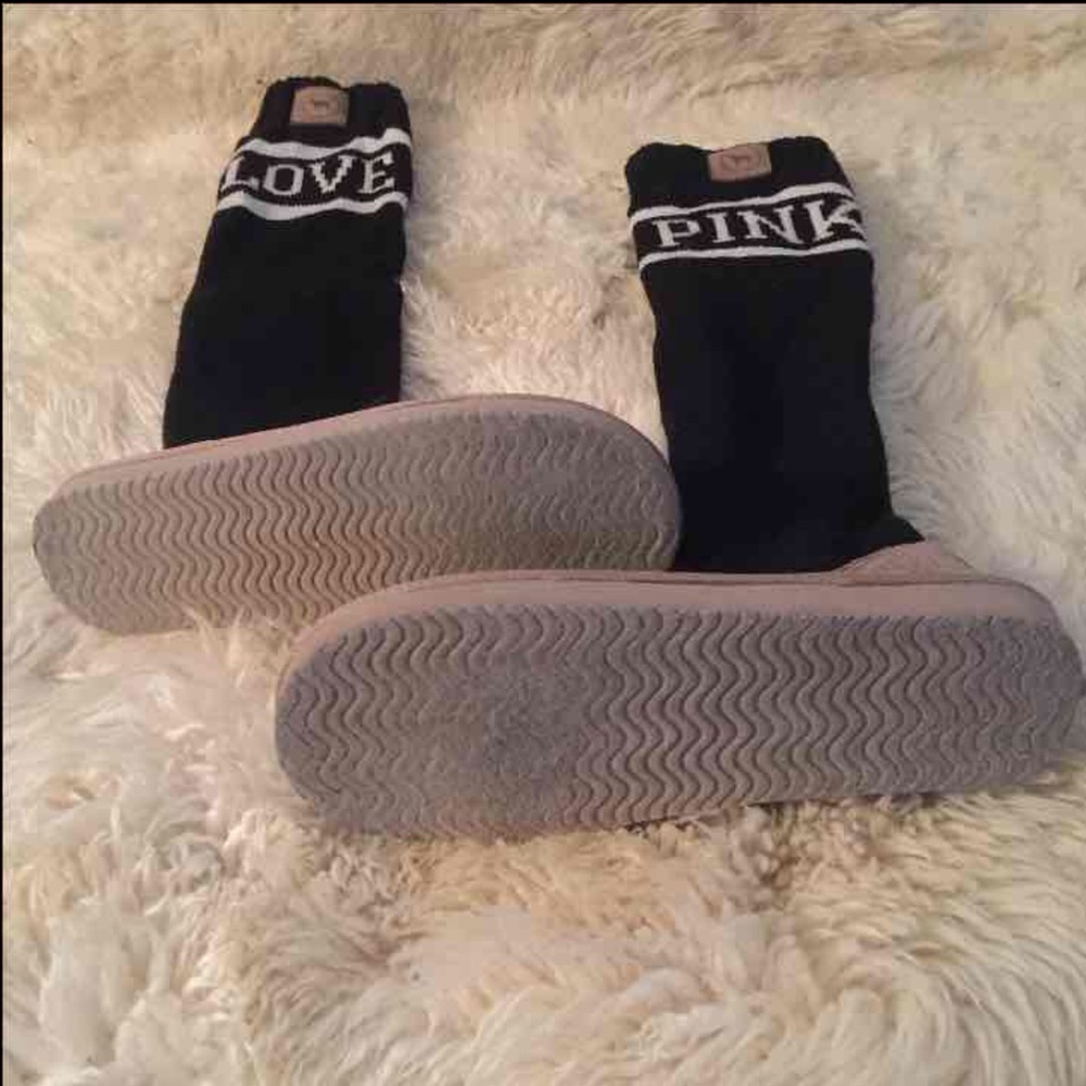 Victoria's Secret VS PINK MukLuks Boot Slippers - Picture 4 of 4