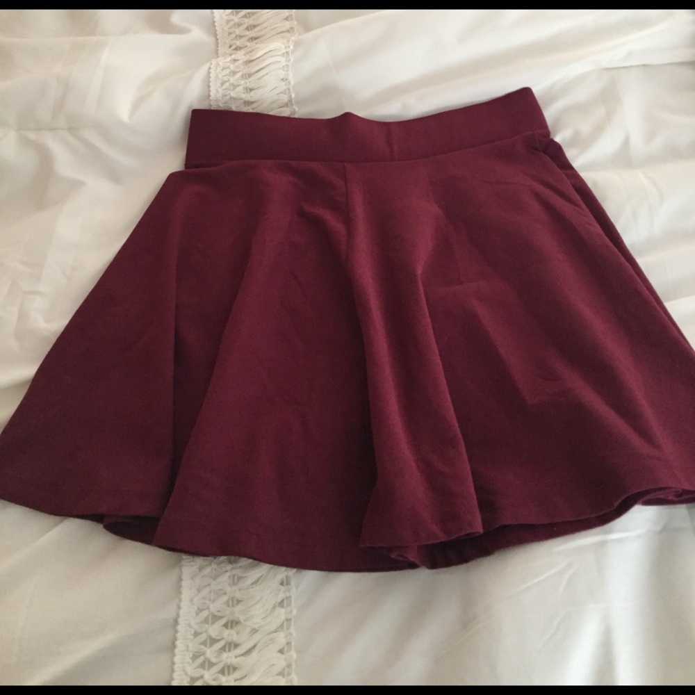 🌟H&M Skater Skirt FREE ❤item w/purchase