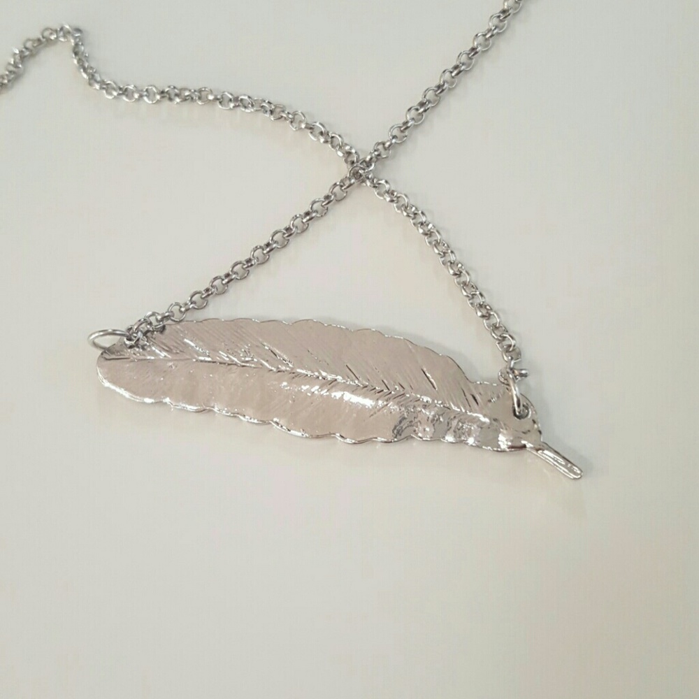 Harry Potter Levitation Charm Feather - Picture 4 of 4