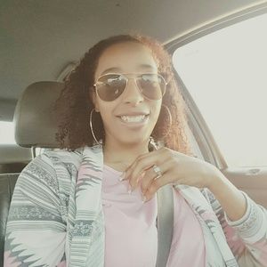 Meet your Posher, Brittany