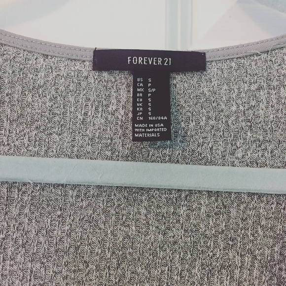 🚫SOLD Low cut long sleeve top - Picture 3 of 3