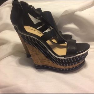 Black Wedges