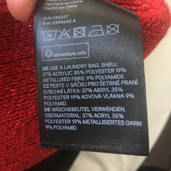 🆕 H&M Fine Knit Sweater with glitter☺ - Picture 6 of 6