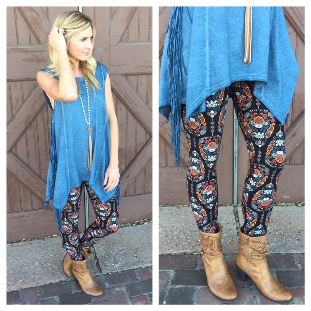 ⭐️Just In⭐️ Spring Paisley Print Leggings