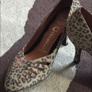Jeffrey Campbell Leopard Pumps (2 1/2")