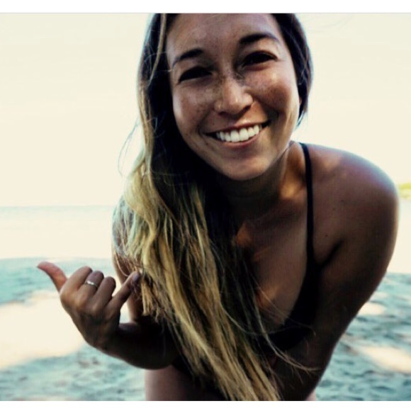 Meet Your Posher ππ½ - Picture 3 of 4