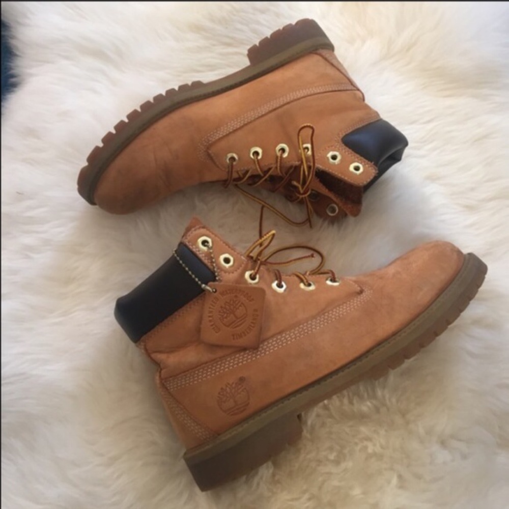 Timberland boots!!Womens Size 8!!In good condition