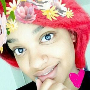 Meet your Posher, Quila