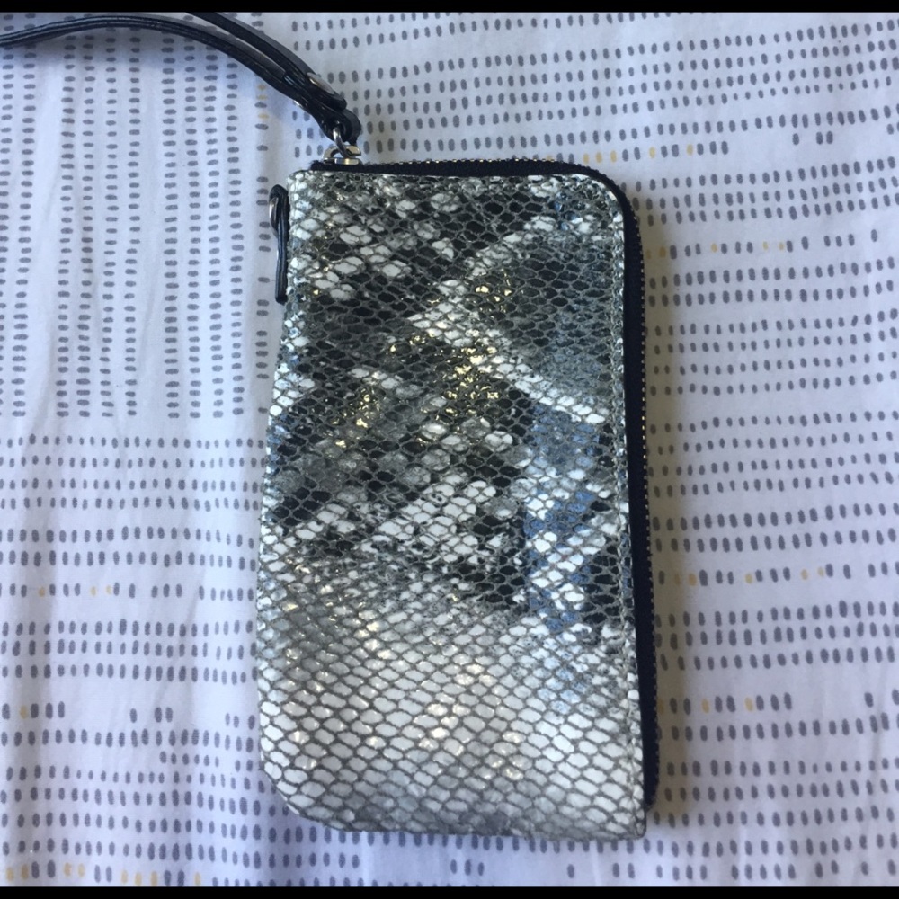 Wristlet