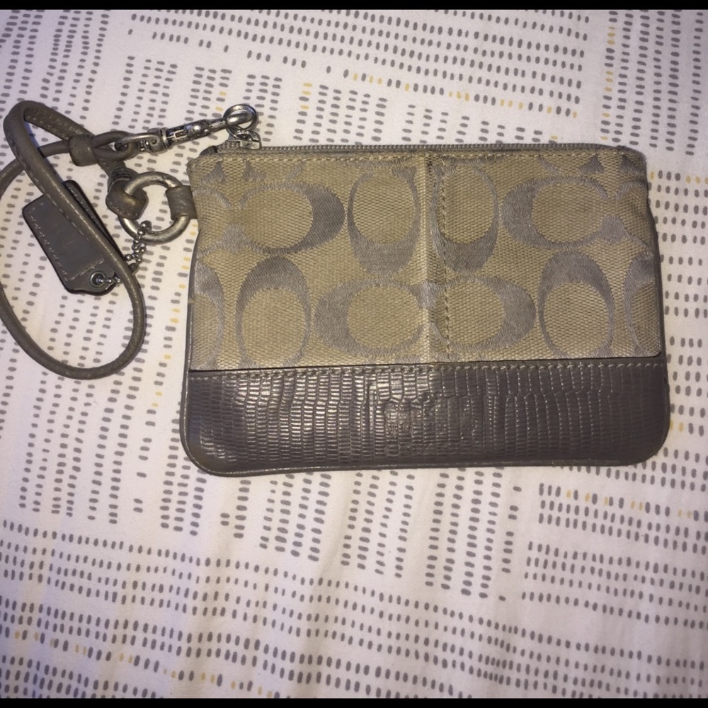 Vintage coach wristlet