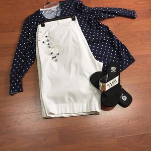 Jones New York Sport Woman walking shorts.