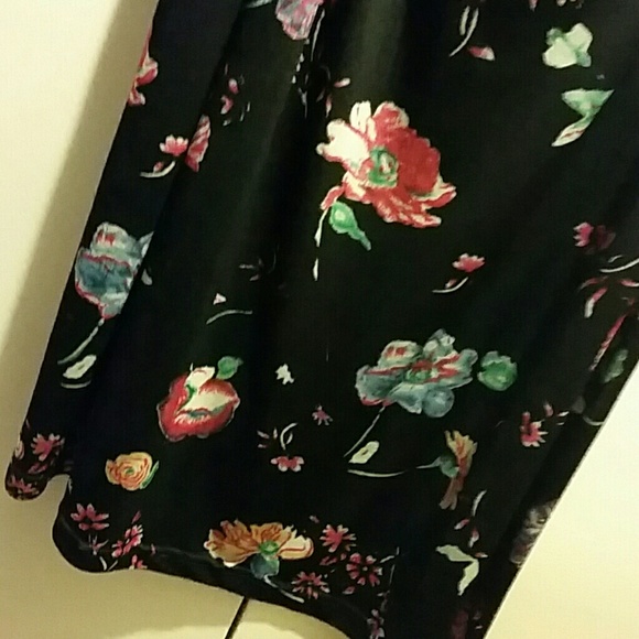 Skirt - Picture 3 of 3