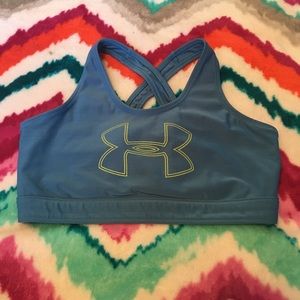 Med Under Armour Sports Bra