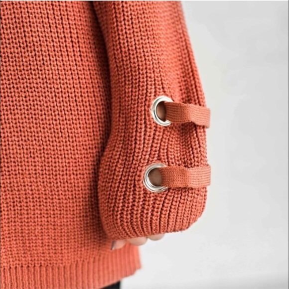 🍁 Lace-Up Seeater 🍁 - Picture 3 of 5