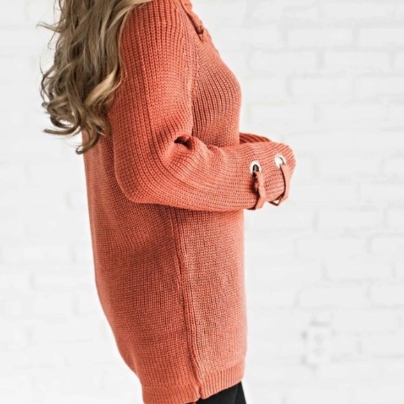 🍁 Lace-Up Seeater 🍁 - Picture 4 of 5