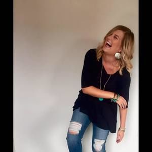 Meet your Posher, Victoria