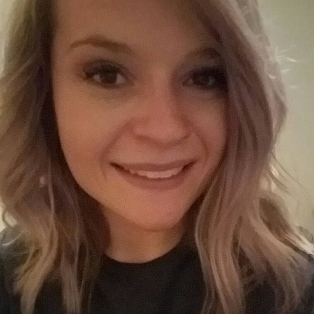 Meet your Posher, Monica