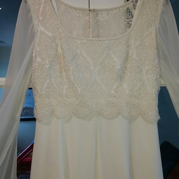 SOLD ❌❌ Fairy Queen vintage wedding dress - Picture 3 of 4