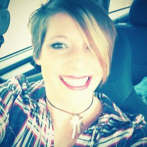 Meet your Posher, April