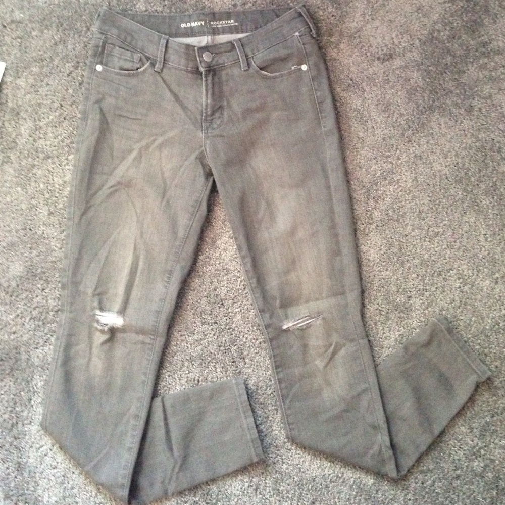 Old Navy Rockstar distressed grey jeans 6