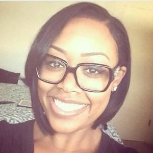 Meet your Posher, Whitney