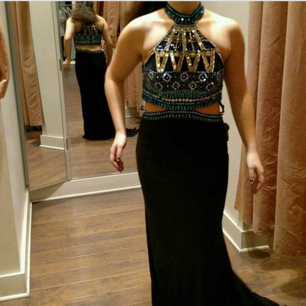 Black prom dress