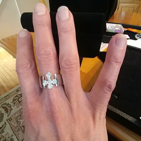 Devotion ring. - Picture 4 of 4