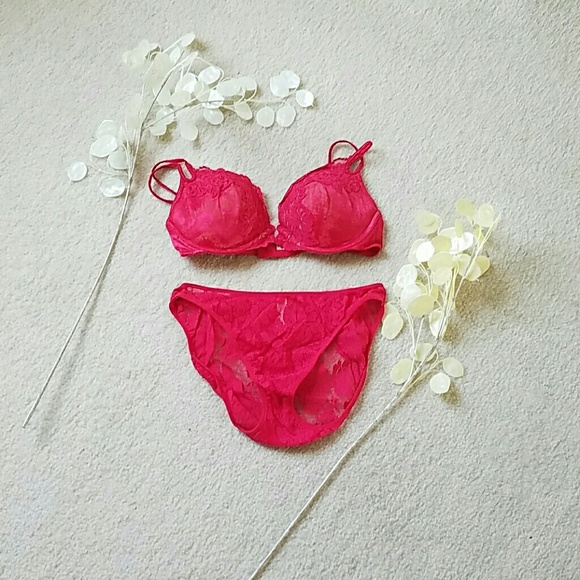 SOLD!!!Victoria Secret Lingerie - Picture 3 of 4