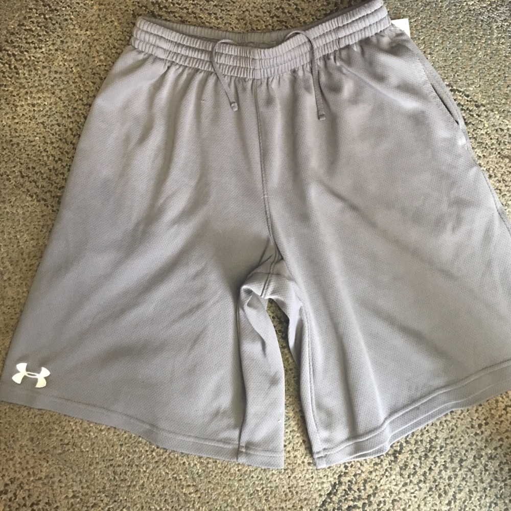 Under Armour Shorts - Picture 1 of 4