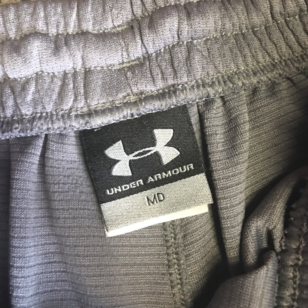 Under Armour Shorts - Picture 3 of 4