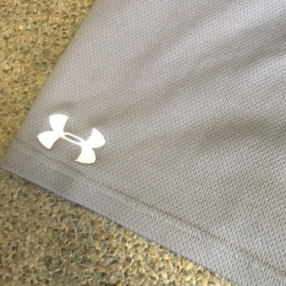 Under Armour Shorts - Picture 2 of 4