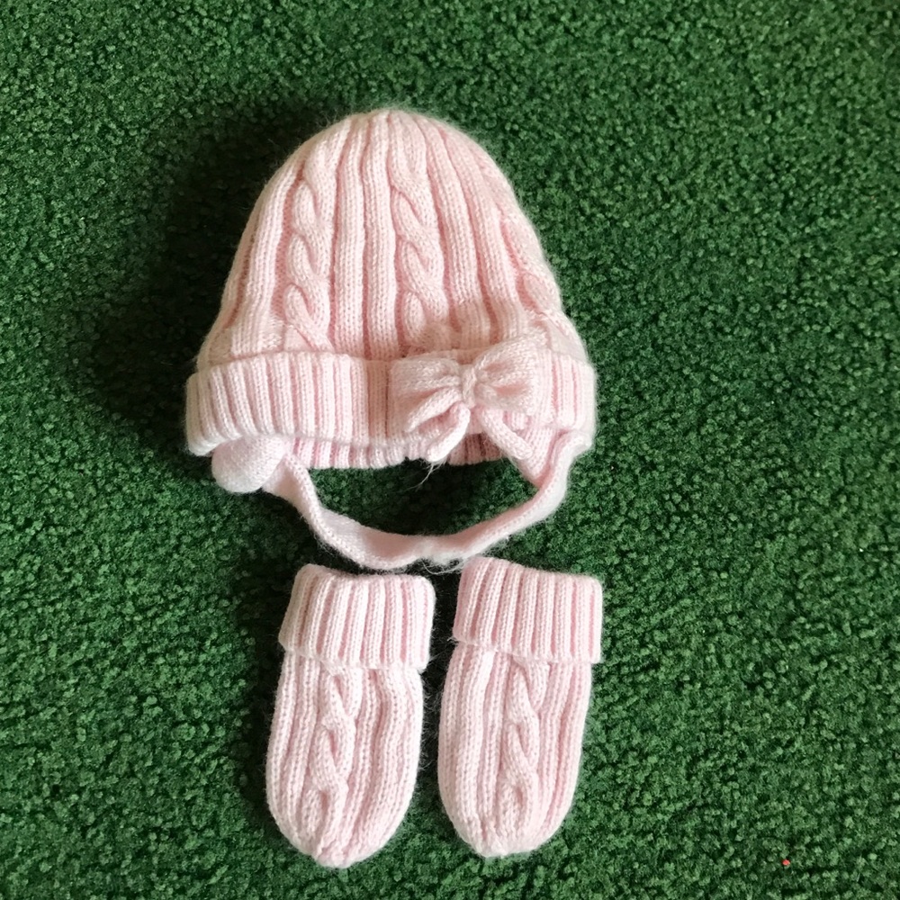 Laura Ashley hat and mitten set