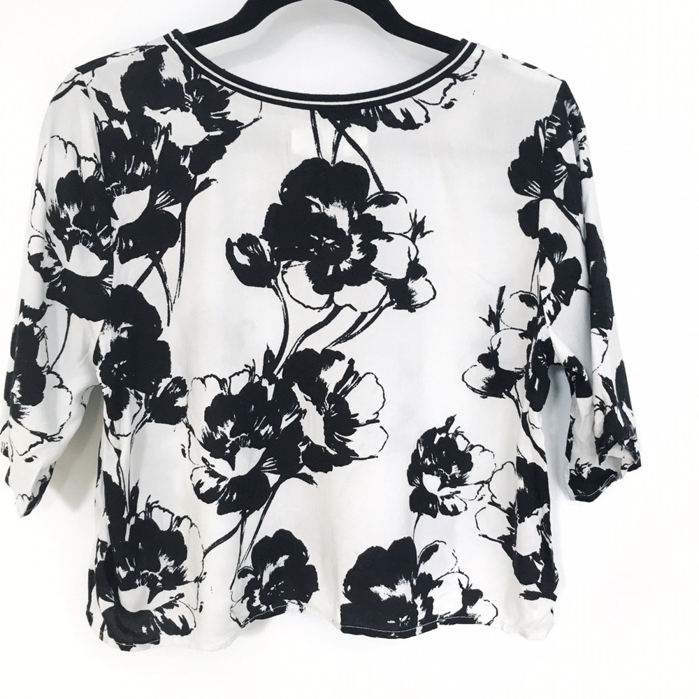 Retro Floral Print Top - Picture 2 of 3