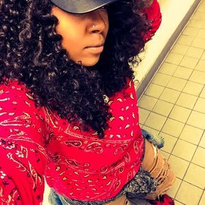 Meet your Posher, Javon