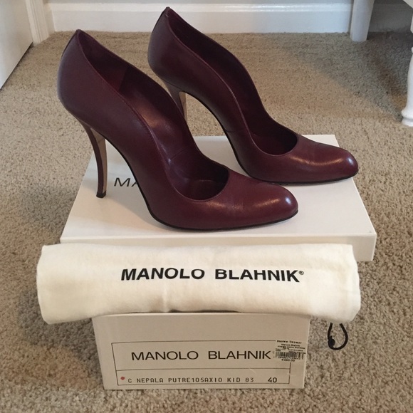 Manolo Blahnik Shoes - Manolo Blahnik Heels
