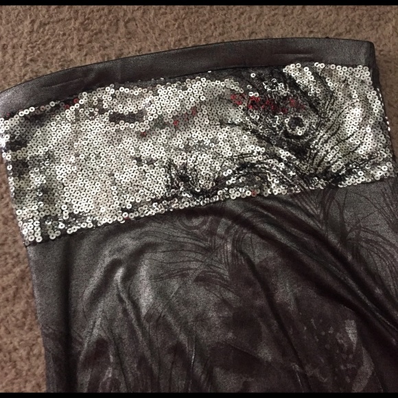 Strapless top - Picture 2 of 3