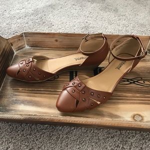 NWOT Pointed Toe Wedge